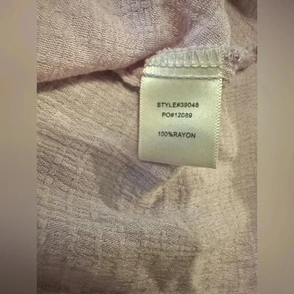 Skies are blue lilac sleeveless blouse size M - Picture 6 of 7